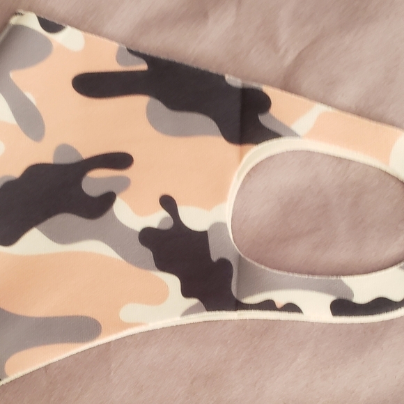 FACE masks - Picture 2 of 2